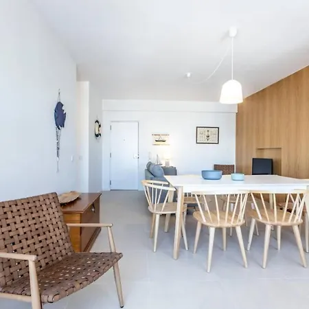 Cozy Ap Renovado 1ª Linha De - Armacao Pera